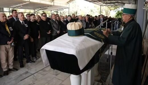 BEKTAŞİ DEDEBABASI ALİ HAYDAR ERCAN BORNOVA’DA SIRLANDI